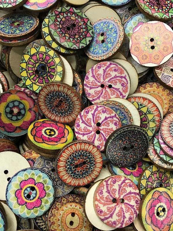 xakxx About 100Pcs Multi-Color Wooden Round Sewing Buttons For DIY Craft Decoration