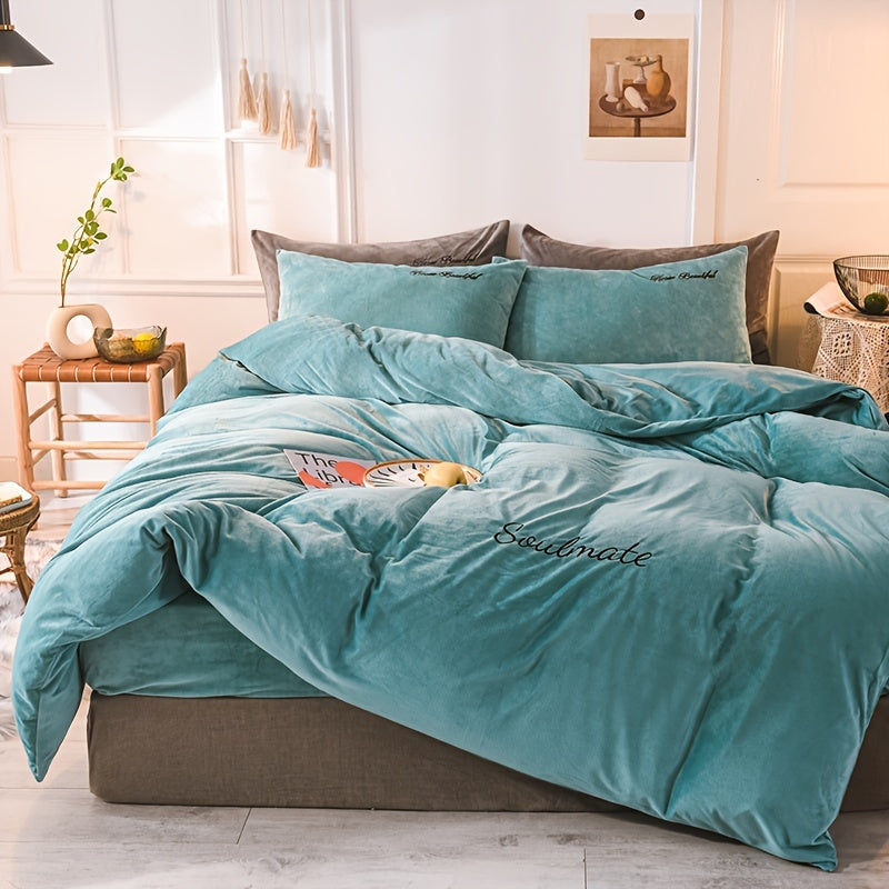 3-Piece Velvet Duvet Cover Set - Soft, Warm, and Skin-Friendly Autumn and Winter Bedding - Luxurious Solid Color Design for Bedroom and Guest Room, Hypoallergenic and Breathable Fabric, Easy Care and Maintenance