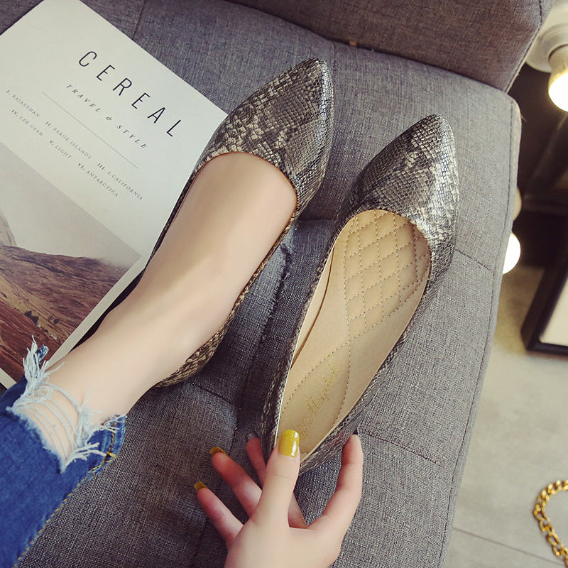 XGRAVITY Fashion New Autumn Brand Chunky Heel Shoes Split Leather Snakeskin Soft Women Shoes Round Toe Shoes Ladies Dress Shoes
