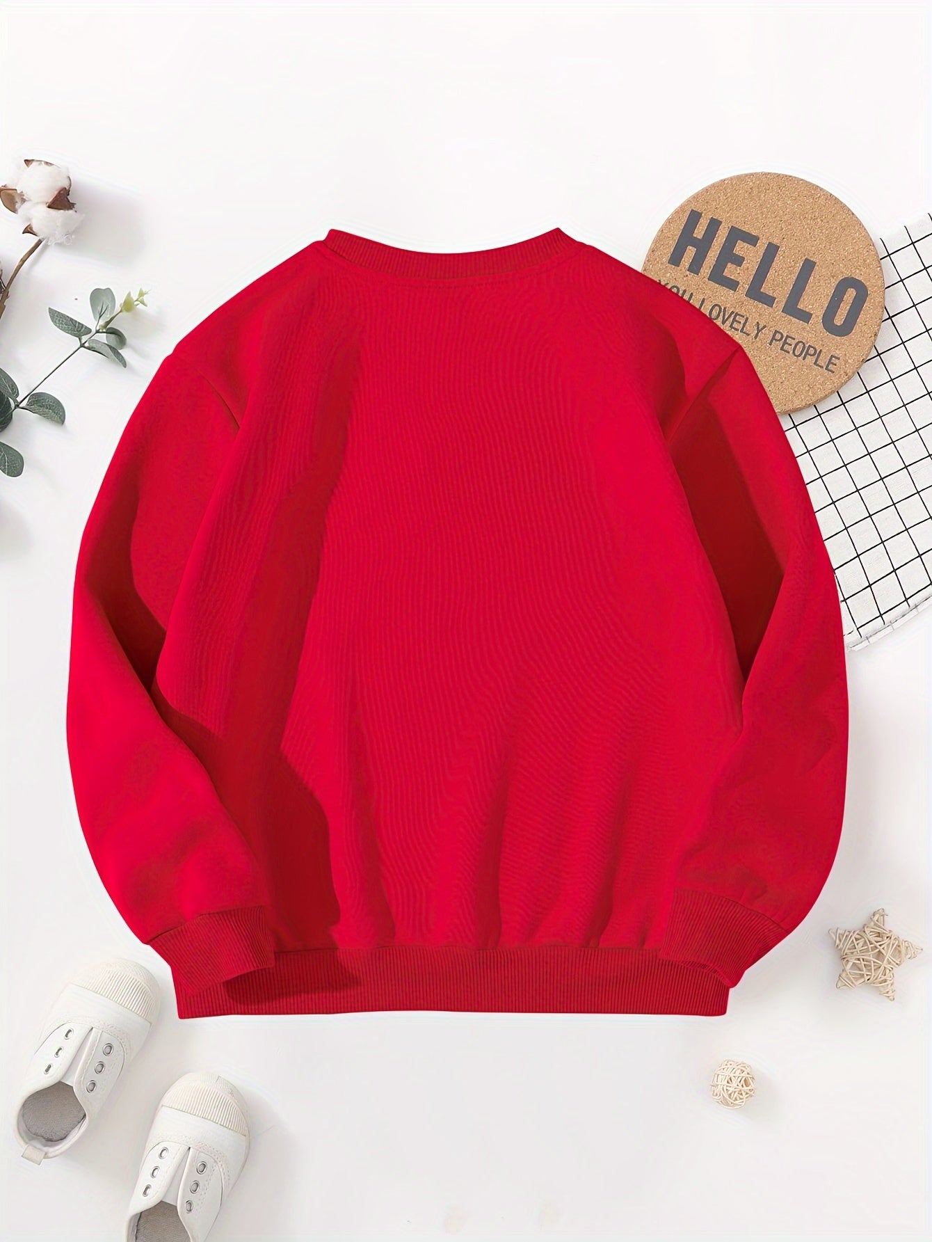 Boys' Cozy Fleece-Lined Christmas Fire Truck Print Sweatshirt - Casual Long Sleeve Pullover for Fall/Winter