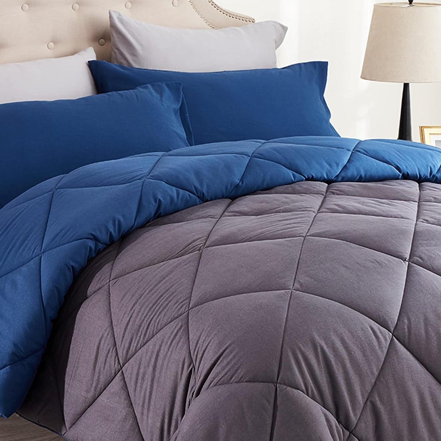 3-Piece Luxurious Comforter Set - Ultra Soft, Breathable, and Comfortable Quilted Duvet Insert with 2 Pillow Shams - Soft Bedding for All Seasons, Hypoallergenic, and Easy Care