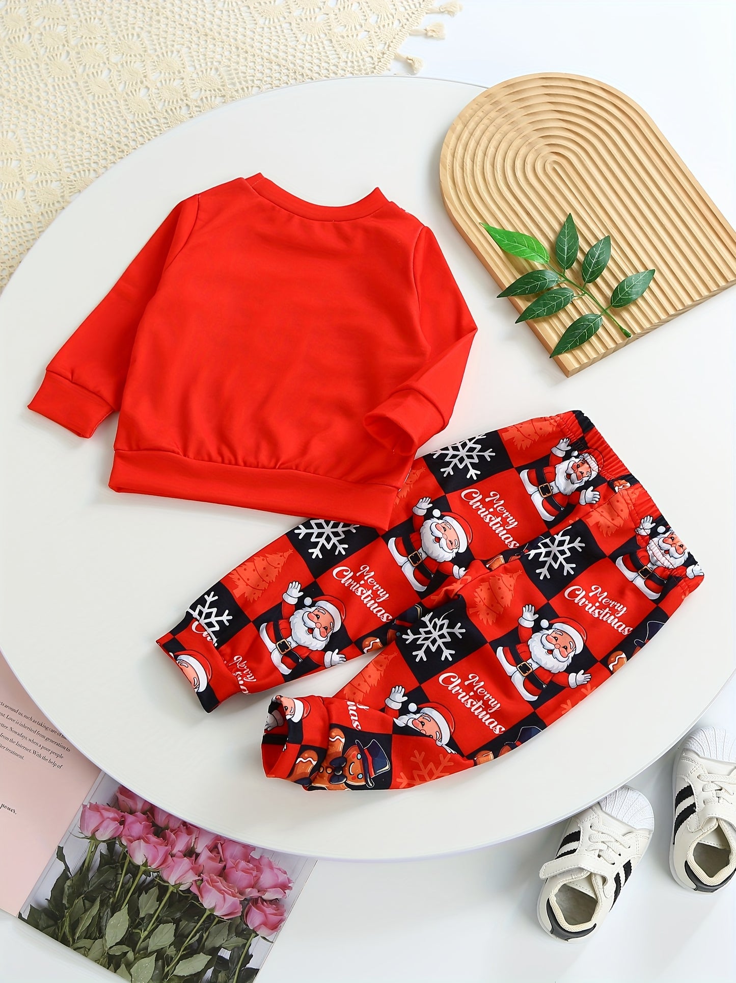 Christmas Baby Boys 2pcs Cute Round Neck Sweatshirt Pants New Casual Set With Carton Santa Claus Print Outdoor Clothes