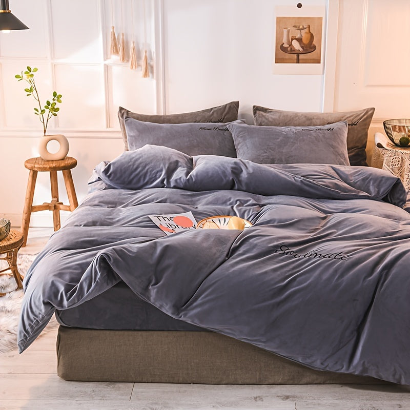 3-Piece Velvet Duvet Cover Set - Soft, Warm, and Skin-Friendly Autumn and Winter Bedding - Luxurious Solid Color Design for Bedroom and Guest Room, Hypoallergenic and Breathable Fabric, Easy Care and Maintenance