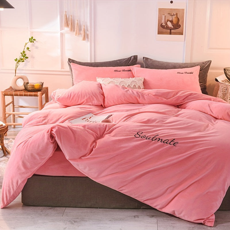 3-Piece Velvet Duvet Cover Set - Soft, Warm, and Skin-Friendly Autumn and Winter Bedding - Luxurious Solid Color Design for Bedroom and Guest Room, Hypoallergenic and Breathable Fabric, Easy Care and Maintenance