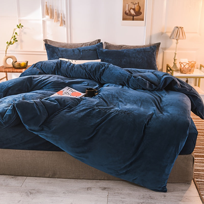 3-Piece Velvet Duvet Cover Set - Soft, Warm, and Skin-Friendly Autumn and Winter Bedding - Luxurious Solid Color Design for Bedroom and Guest Room, Hypoallergenic and Breathable Fabric, Easy Care and Maintenance