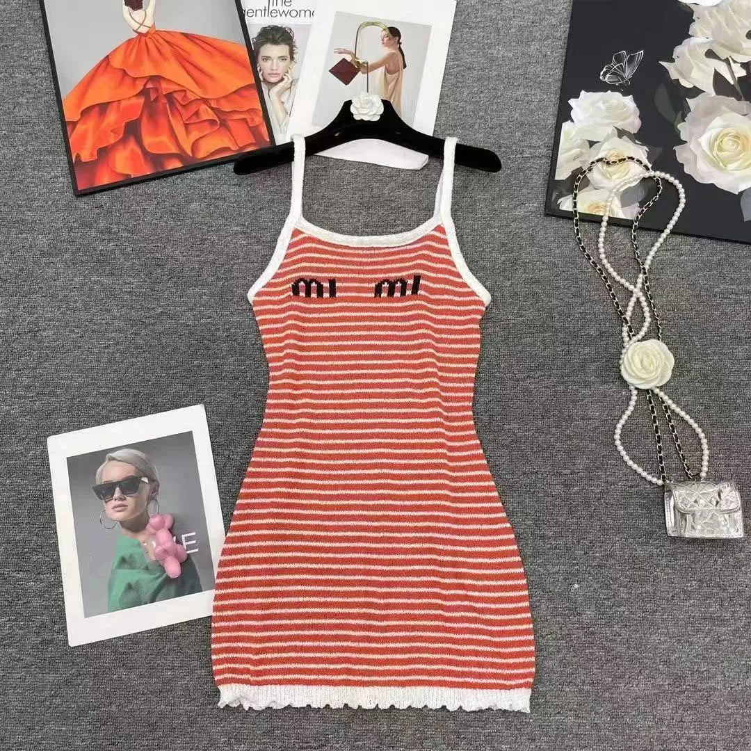 Designer Womens Spaghetti Strap Dress Designer Tops Embroidery Knits Tees Summer Spring Outwears For Lady Slim Dresses Basic Classic Shirts Fluffy Skirts S-L