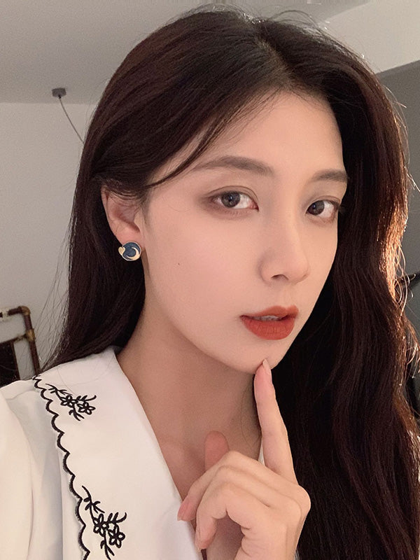 xakxx Vintage Asymmetric Sun Moon Shape Earrings