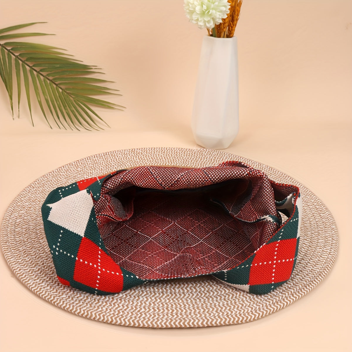 Chic Christmas Red & Green Diamond Knit Tote - Casual Gift Bag with Hand-Painted Canvas Cartoon Design, Cute Embroidery Art, Foldable Fabric