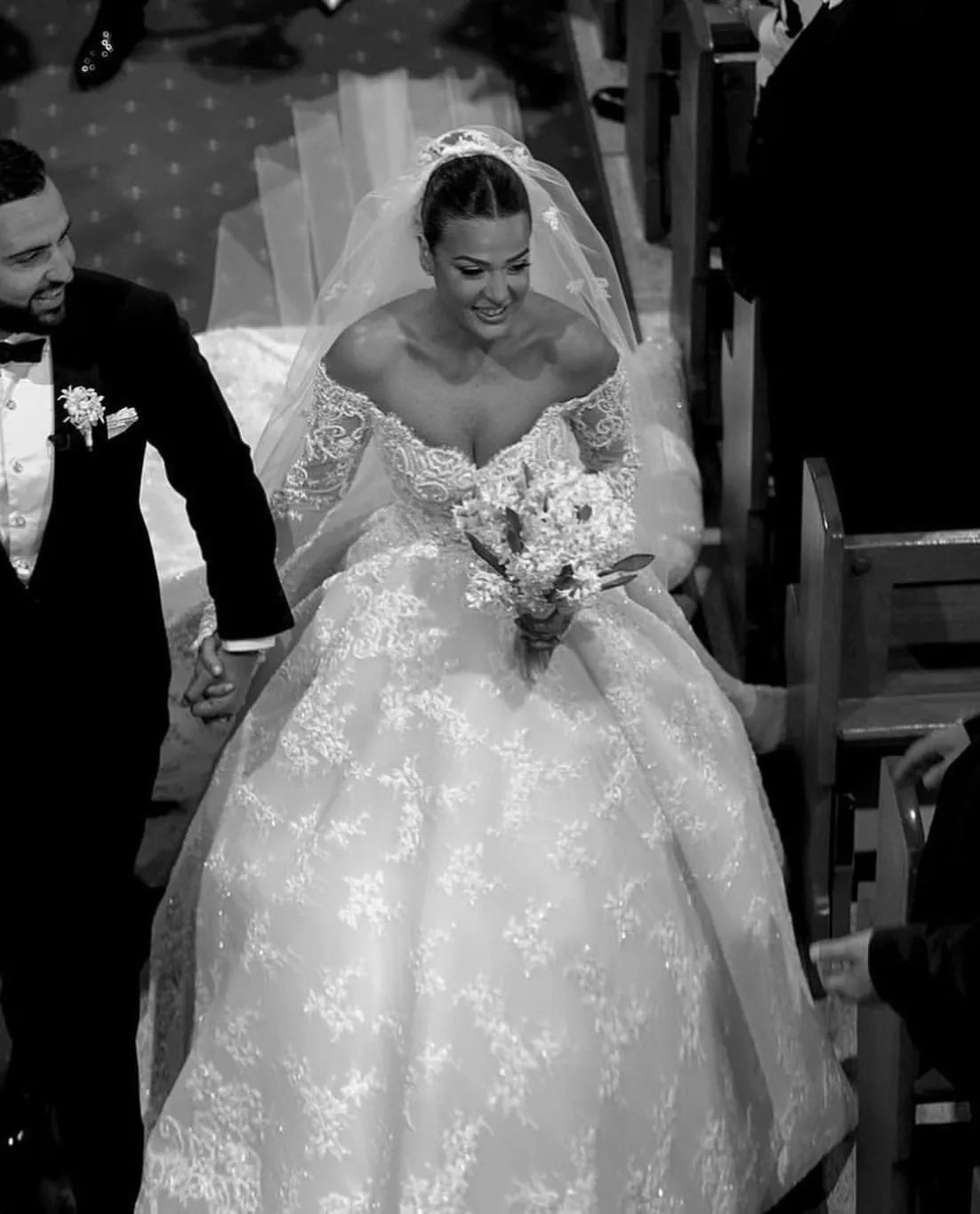 Boho ball gown Wedding Dress for bride off shoulder fulllace wedding dresses long sleeves ruffle robe de mariage lacefull Bridal gowns