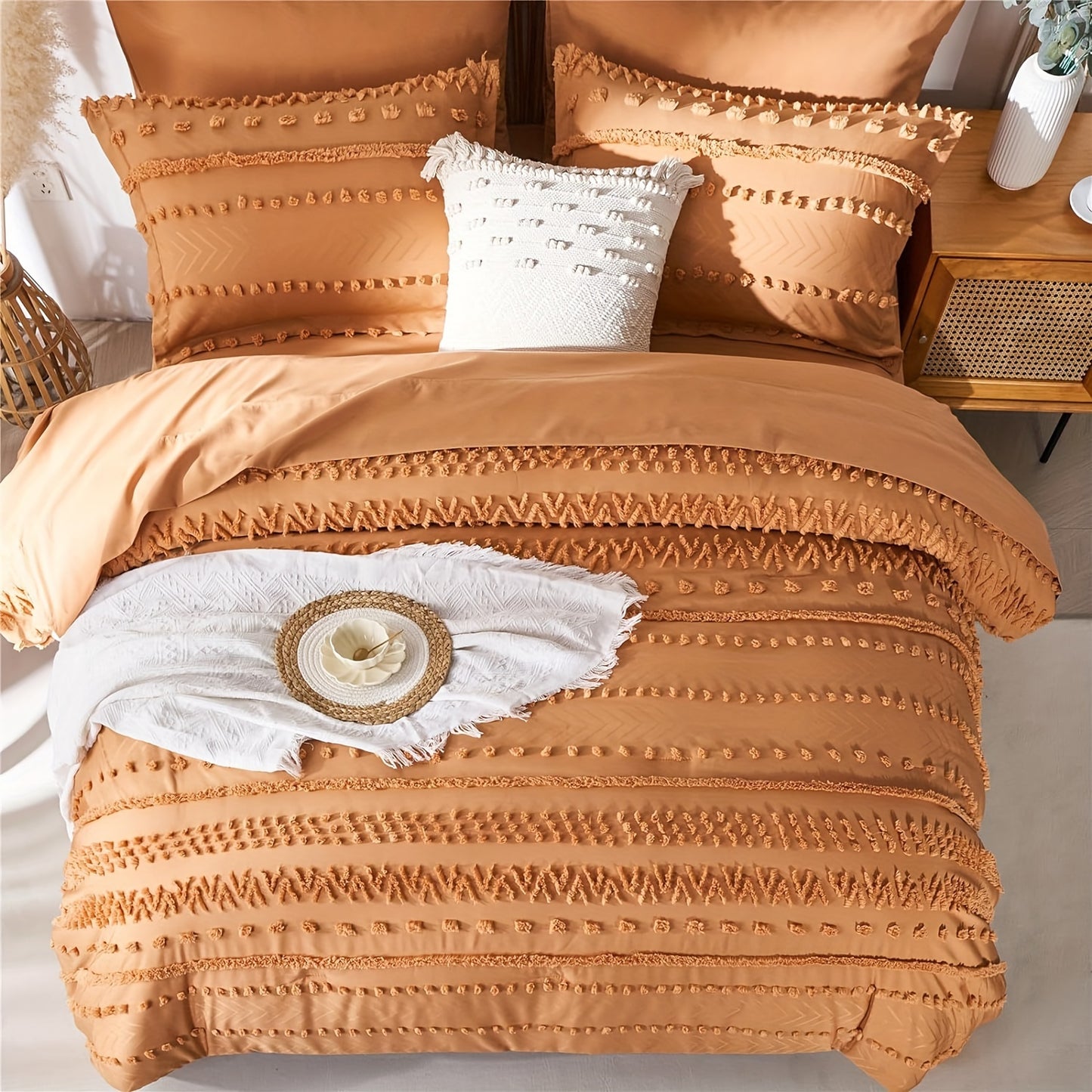7-Piece Luxurious Tufted Boho Chic Comforter Set - Soft, Lightweight, Microfiber Bedding with Hypoallergenic Filling for Queen and King Size Beds - Perfect for All Seasons, Easy Care, and Breathable