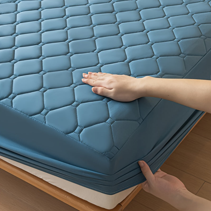 1pc Luxurious Waterproof Mattress Protector - Noiseless, Embossed, Dustproof, Thick, Breathable, Washable, Incontinence Protection - Ideal for Single, Twin, Full, Queen, King Bed Sizes, Bedroom, Guest Room, Apartment, School