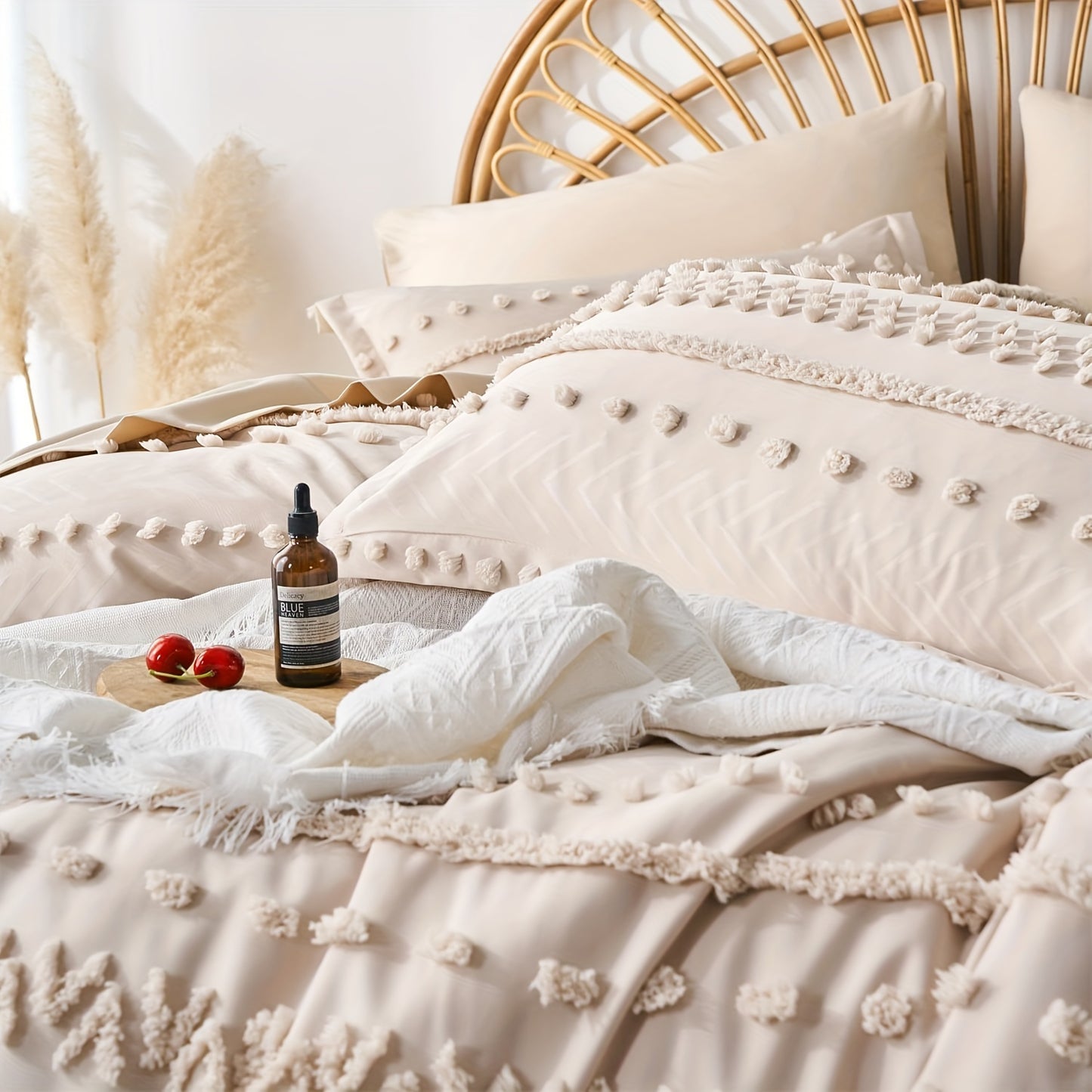 7-Piece Luxurious Tufted Boho Chic Comforter Set - Soft, Lightweight, Microfiber Bedding with Hypoallergenic Filling for Queen and King Size Beds - Perfect for All Seasons, Easy Care, and Breathable