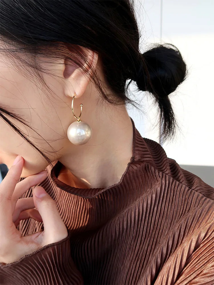 xakxx Korean Trendy Elegant Shiny Round White Red Champagne Pearl Hoop Drop Earrings Circle Ball Bead Pendant Dangle Women's Gift