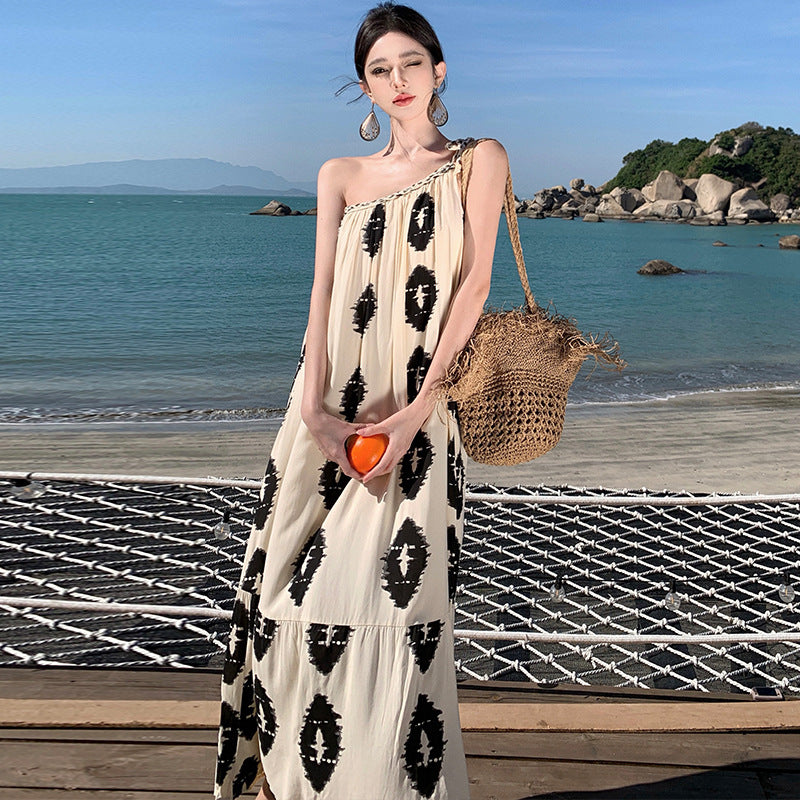 2025 unique dress super beautiful retro printing slanted shoulder loose suspender dress seaside photo clothes super fairy