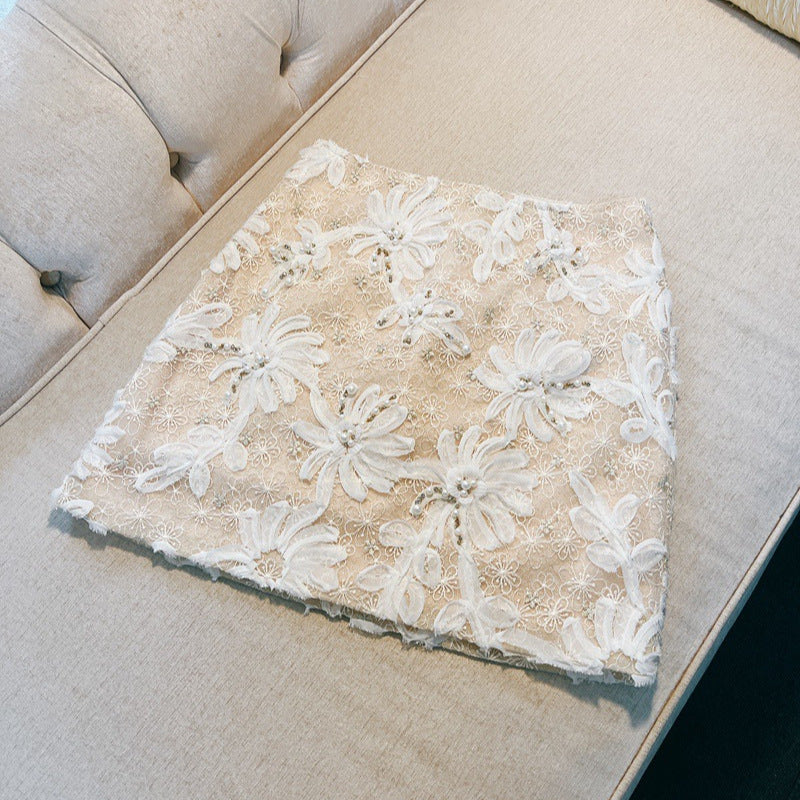 2025 retro light luxury three-dimensional disc flower pearl embroidery lace hip skirt Xiaoxiang celebrity temperament skirt
