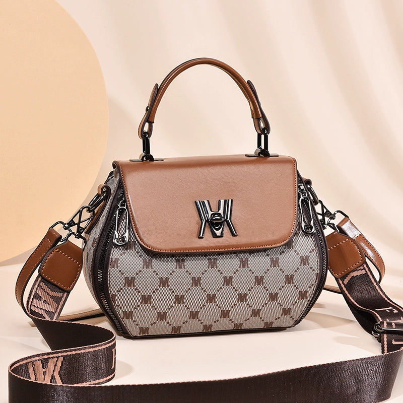 Autumn and winter high-end bag women's new handbag light luxury fashion shoulder messenger bag Popular style small square bag