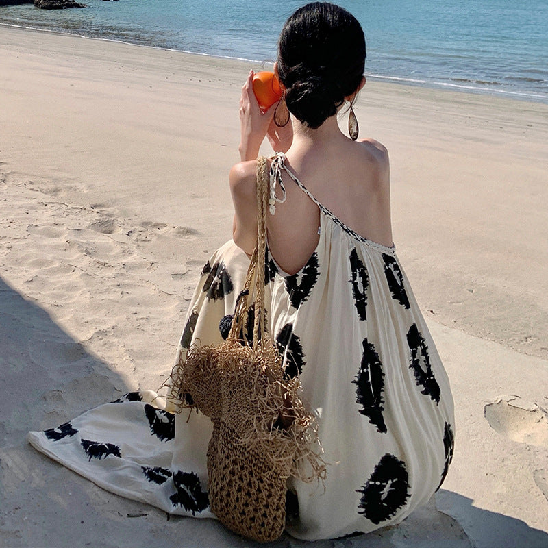 2025 unique dress super beautiful retro printing slanted shoulder loose suspender dress seaside photo clothes super fairy