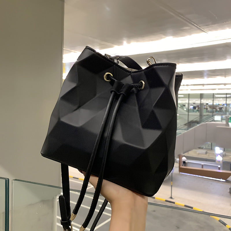 XAKXX 2025 Bucket bag new Korean version l pleated casual handbag Internet celebrity popular Popular style women, shoulder messenger bag