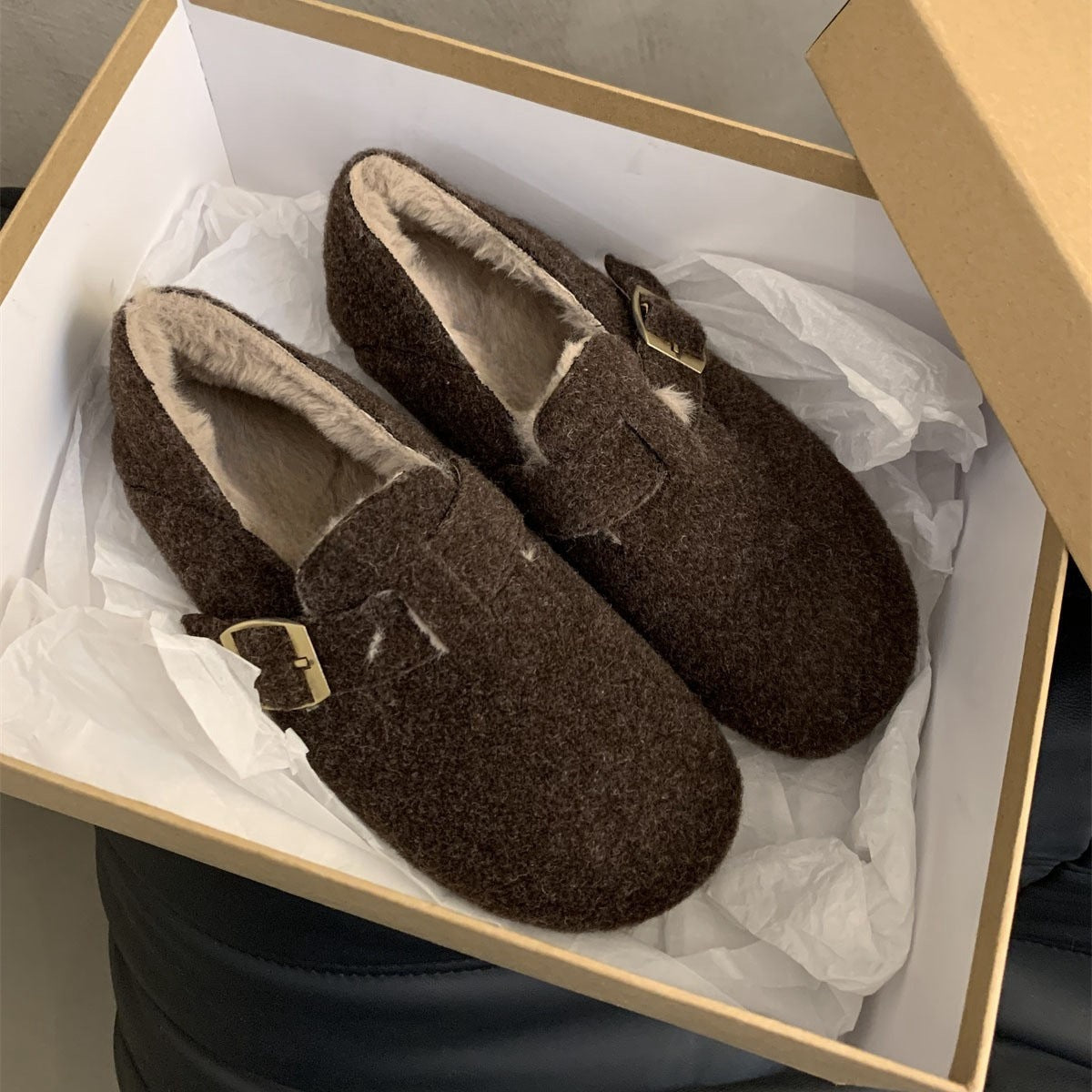 2025 Birkenstock shoes women's autumn and winter velvet popular new Korean version retro flat-bottomed one-pedal thermal cotton shoes