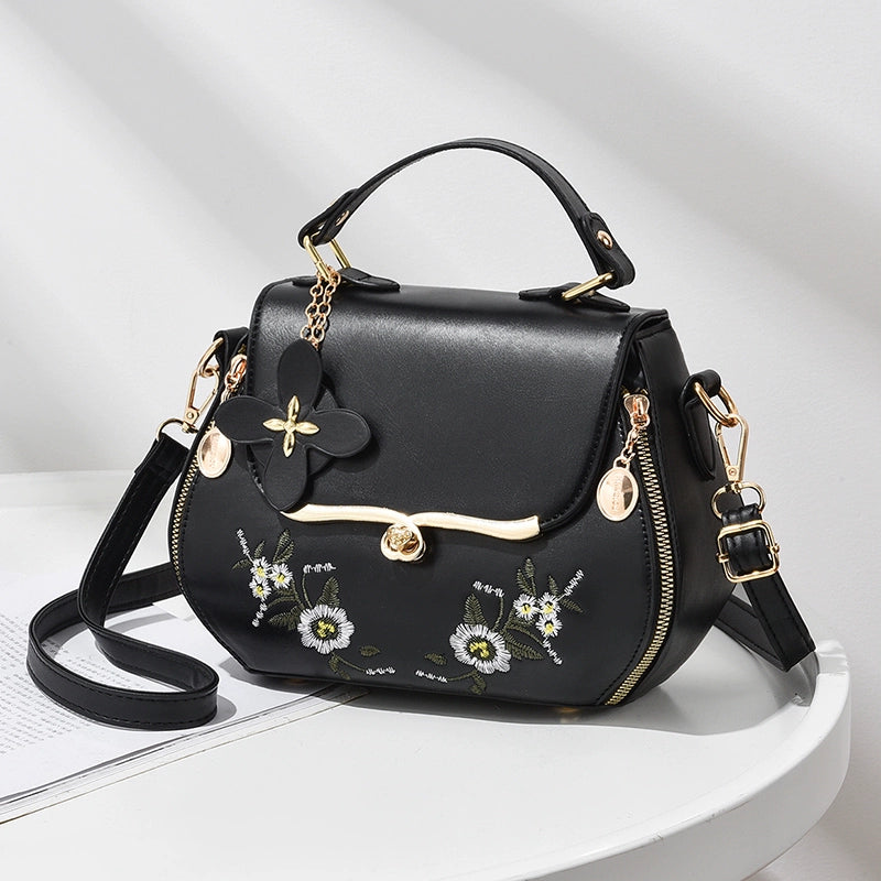 Bag women new Internet celebrity fashion versatile embroidered shoulder messenger handbag casual trend small square bag
