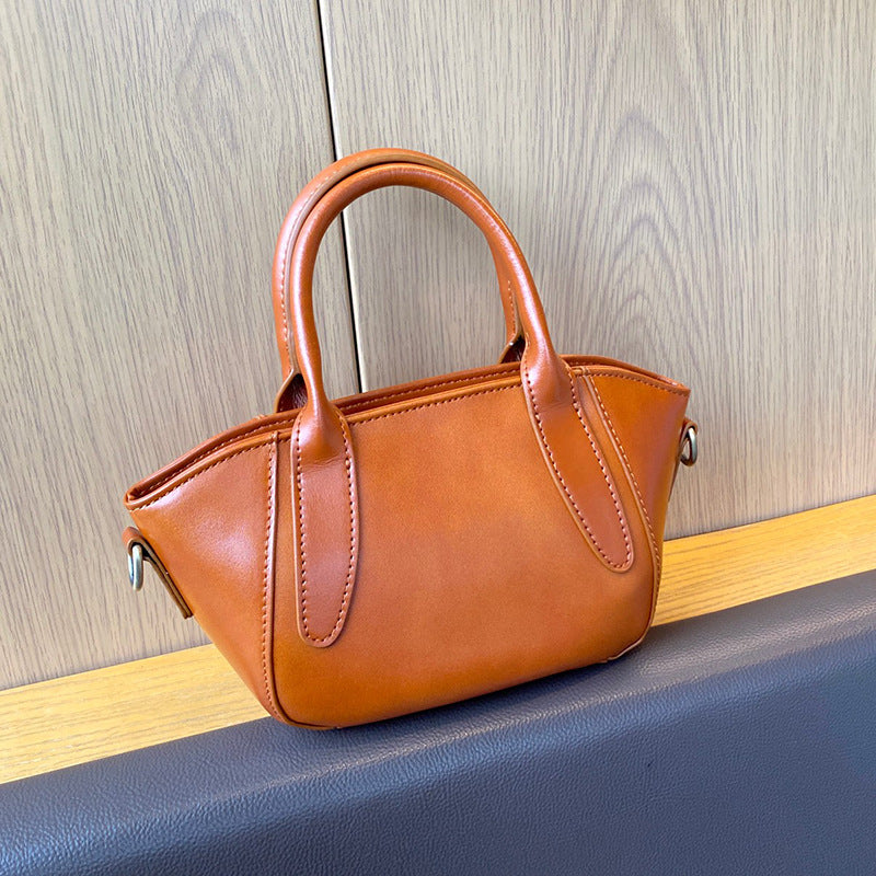 XAKXX Women's handbag popular autumn and winter new messenger bag versatile premium texture niche leather women's dumpling bag