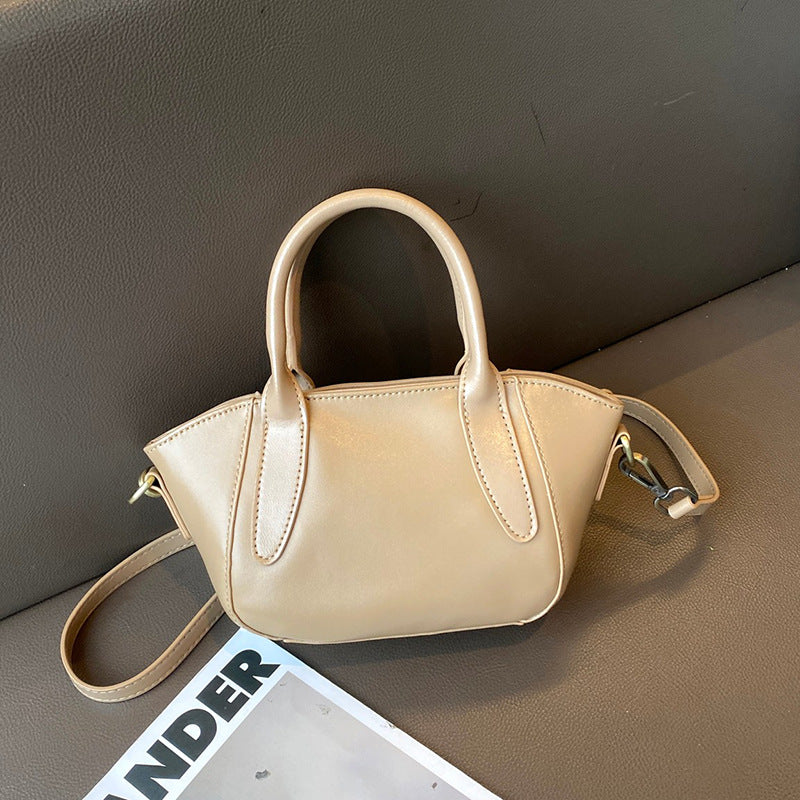 XAKXX Women's handbag popular autumn and winter new messenger bag versatile premium texture niche leather women's dumpling bag