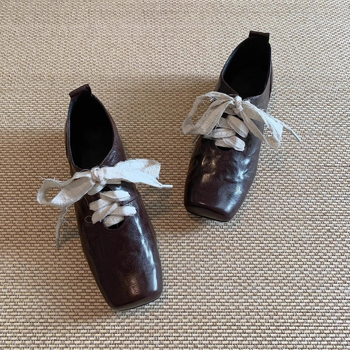 2025 Cowhide version~ retro literary square head small leather shoes high sense thick heel front lace-up ballet style versatile single shoes women