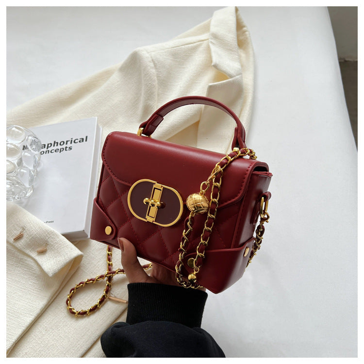 XAKXX 2025 fashion New new portable box small bag Popular style personalized texture chain single shoulder oblique span bags