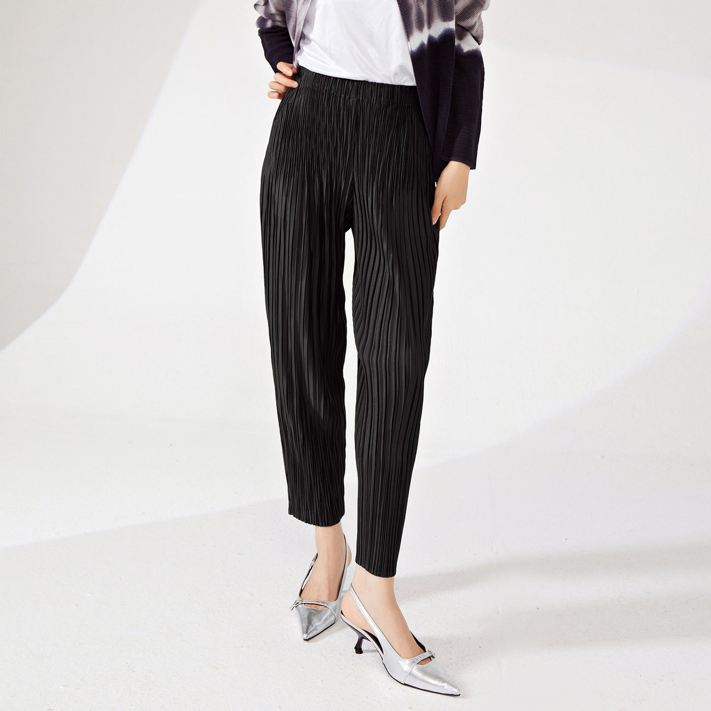 2025 counter basic hot-selling radish pants Harlan pants women's elastic waist loose fashion versatile nine-point casual pants