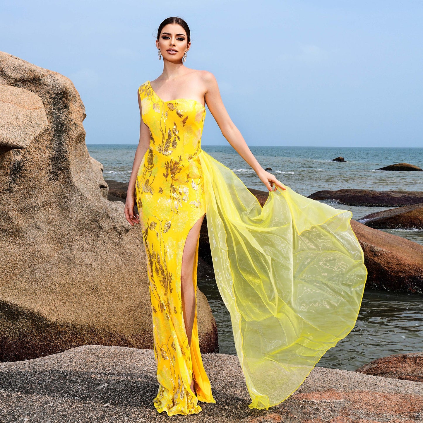 2025 sleeveless temperament single shoulder sexy slim long sequined banquet evening dress bridesmaid dress women