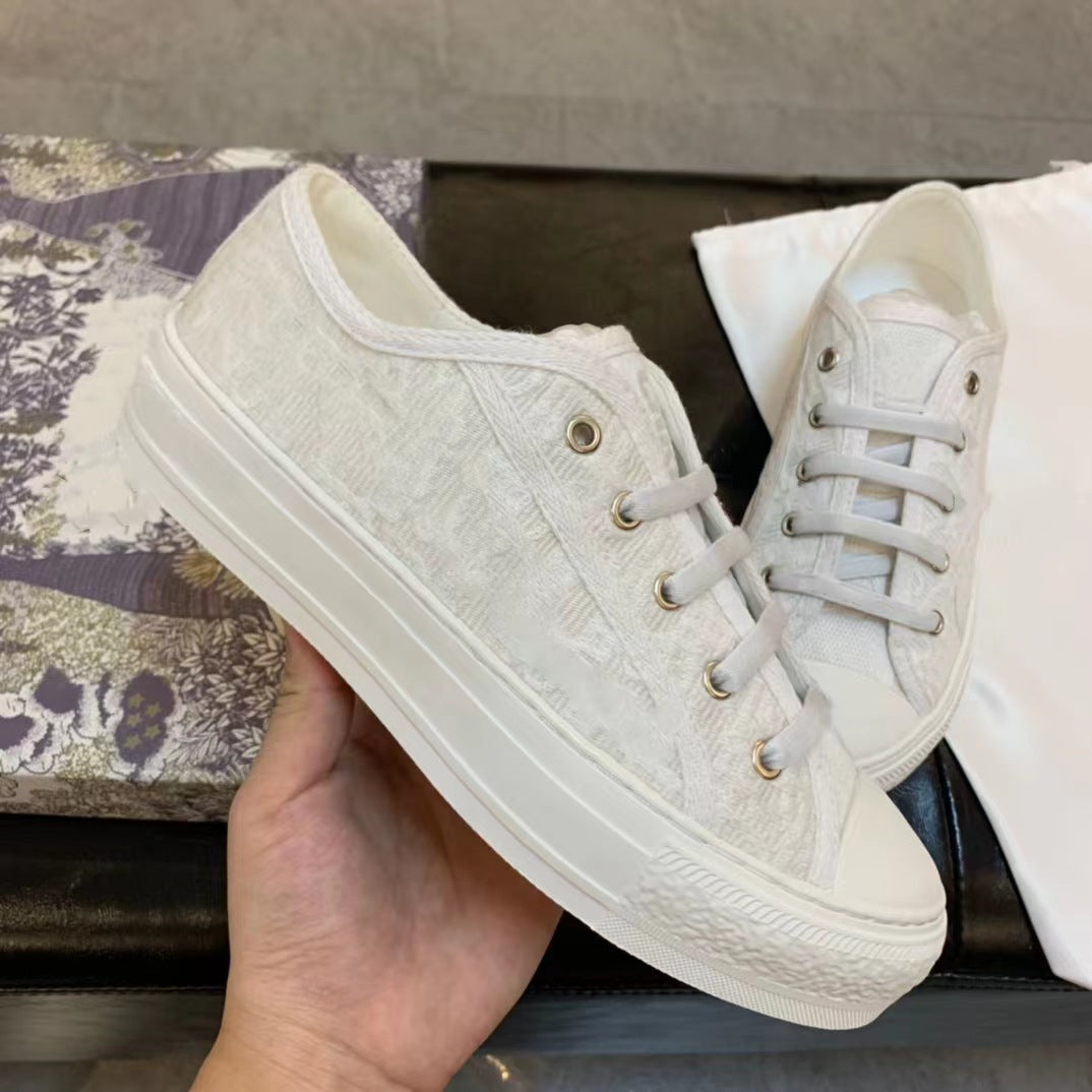 xakxx Retro Embroidered Letter Canvas Shoes for Women New Flat Versatile Hidden Heel Lace-up Low-Top Sneakers Casual Shoes
