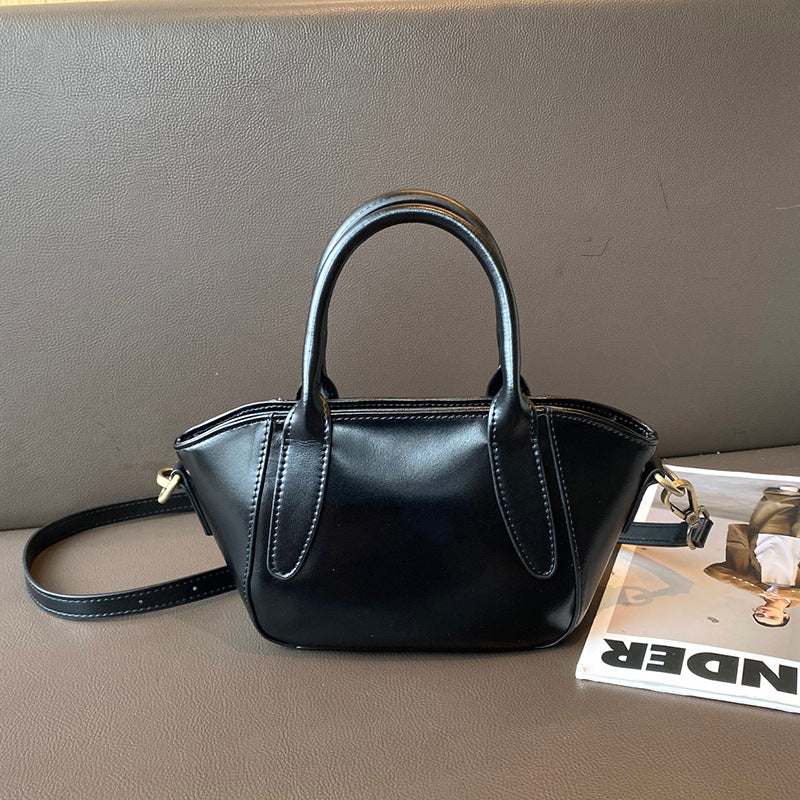XAKXX Women's handbag popular autumn and winter new messenger bag versatile premium texture niche leather women's dumpling bag