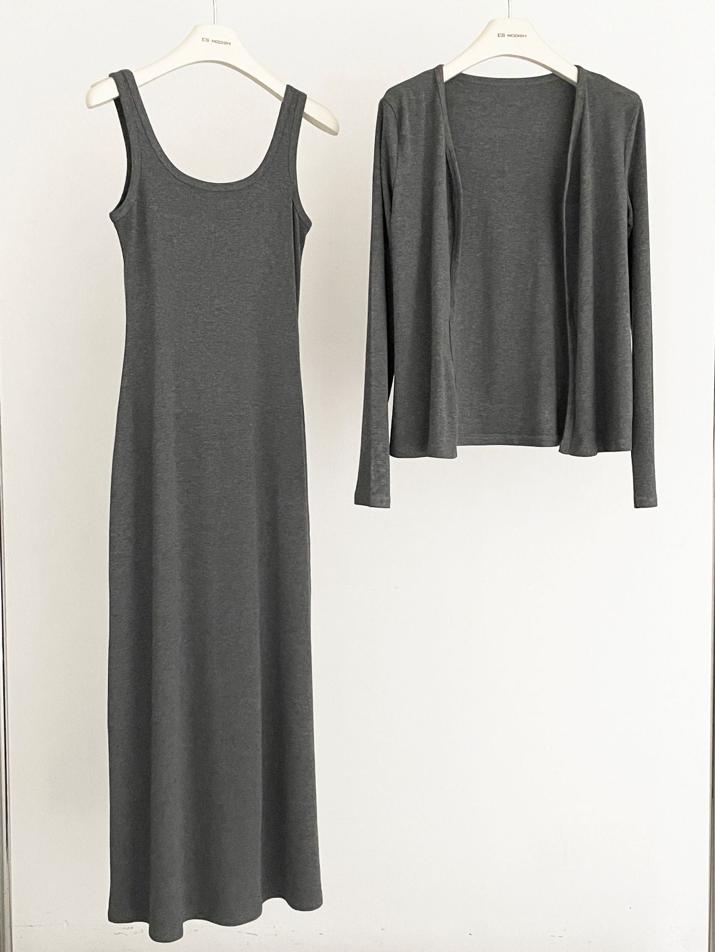 2025 ES MODISH spring new product exquisite solid color outer knitted shirt + tube top suspender dress set women