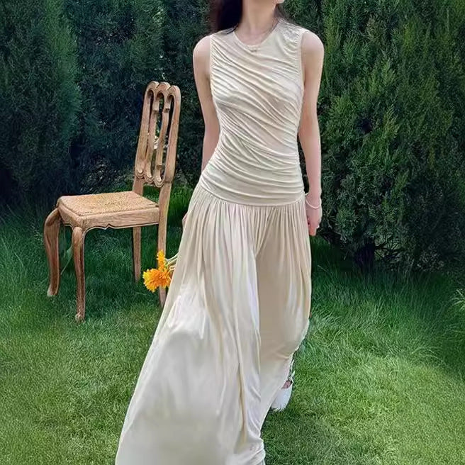 2025 solid color vest pleated dress women's summer popular new slim-fitting sleeveless high-end casual long skirt
