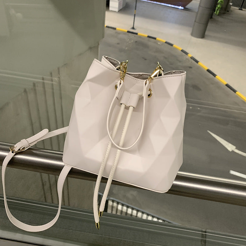 XAKXX 2025 Bucket bag new Korean version l pleated casual handbag Internet celebrity popular Popular style women, shoulder messenger bag