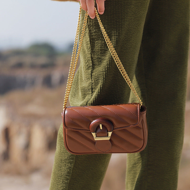 XAKXX 2025 light luxury shoulder bag popular new small fragrant wind embroidery thread chain underarm bag high-end wooden buckle messenger bag women