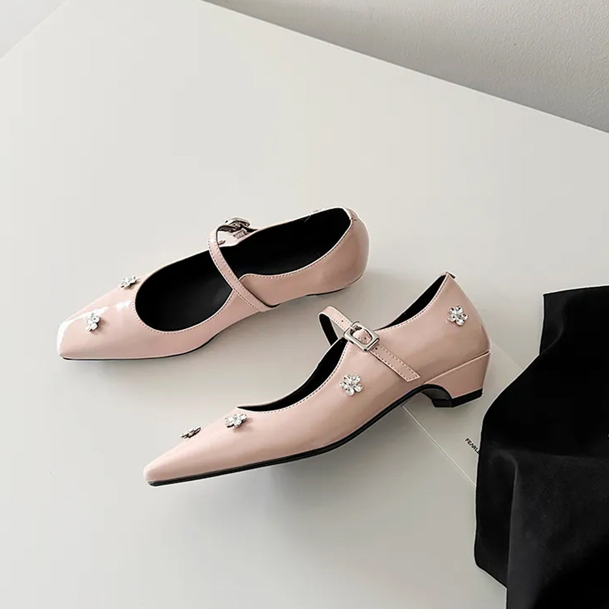 2025 Sheepskin version~ rhinestone flower one-word buckle light mouth thick heel single shoes women's gentle temperament square head Mary Jane shoes