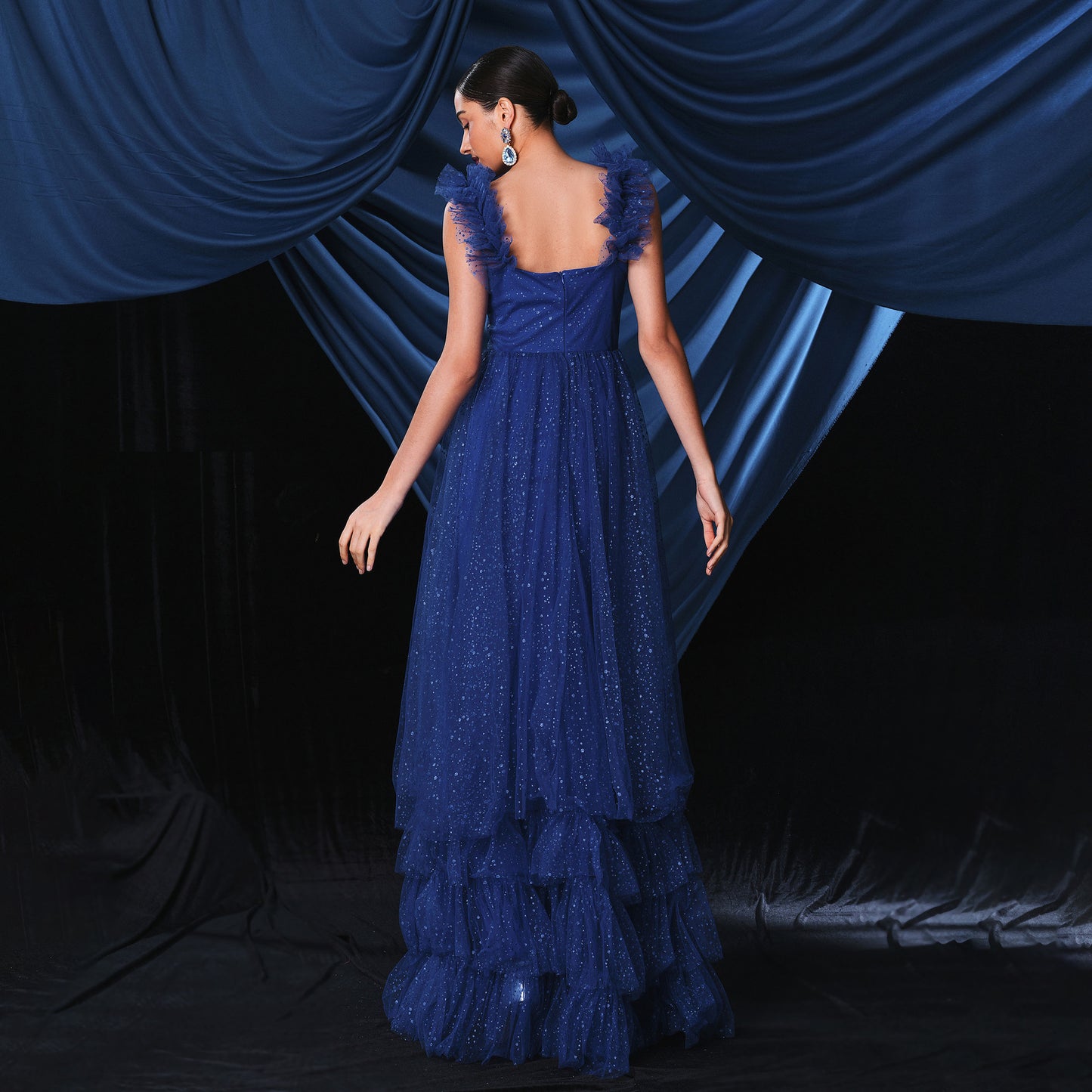 2025 sleeveless temperament suspender V-neck sexy long banquet evening dress bridesmaid mesh pendulum dress
