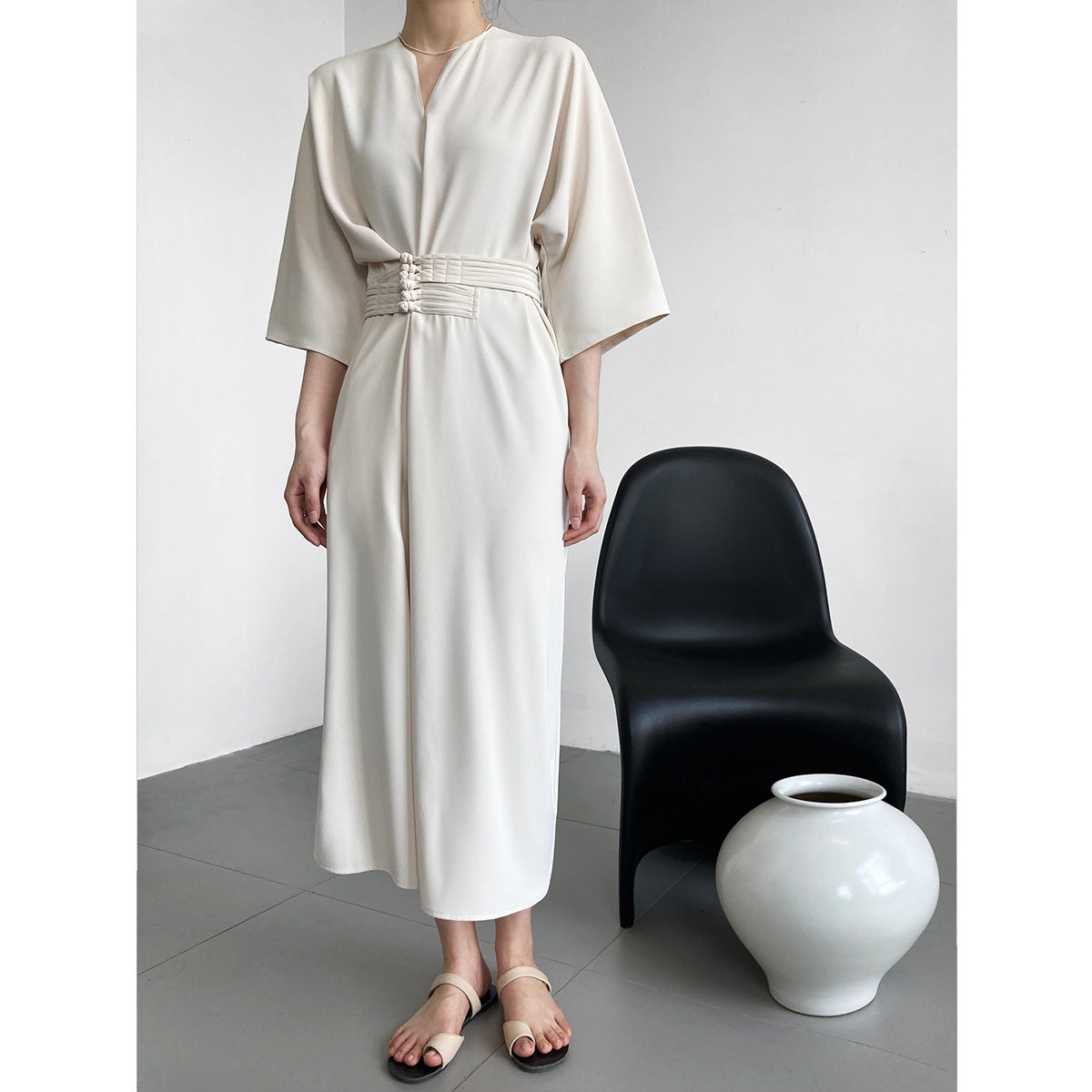 2025 Spot new new Chinese waist thin high sense national style buckle niche design white long dress children