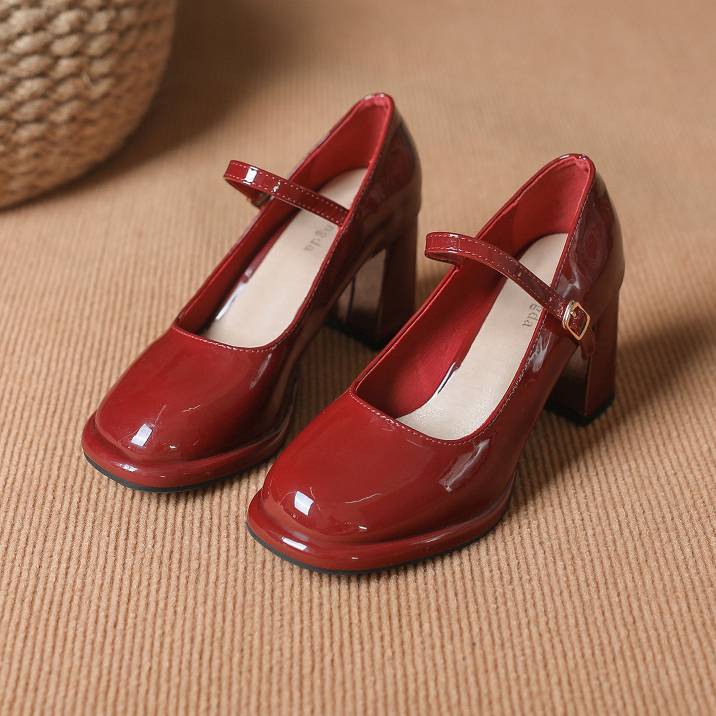 2025 Cowhide version~ New Mary Jane small leather shoes waterproof table one-word buckle retro high heels women's thick heel women's single shoes