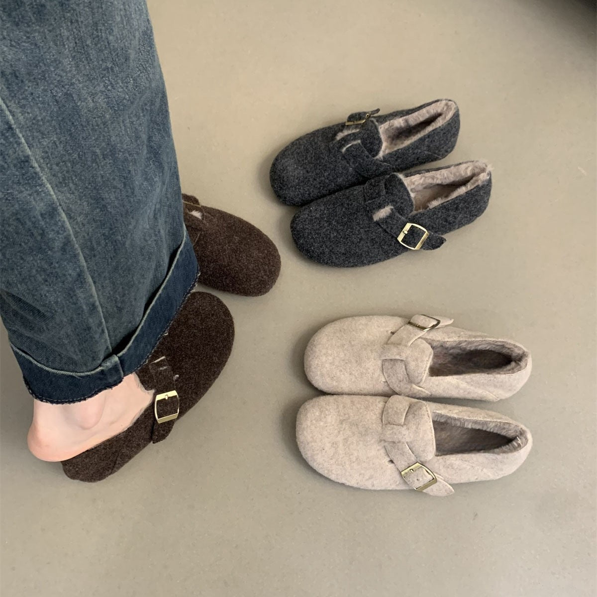 2025 Birkenstock shoes women's autumn and winter velvet popular new Korean version retro flat-bottomed one-pedal thermal cotton shoes