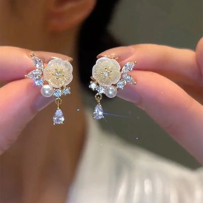 xakxx New Fashion Trend Unique Design Elegant Delicate Geometric Round Earrings For Women Jewelry Wedding Party Premium Gifts
