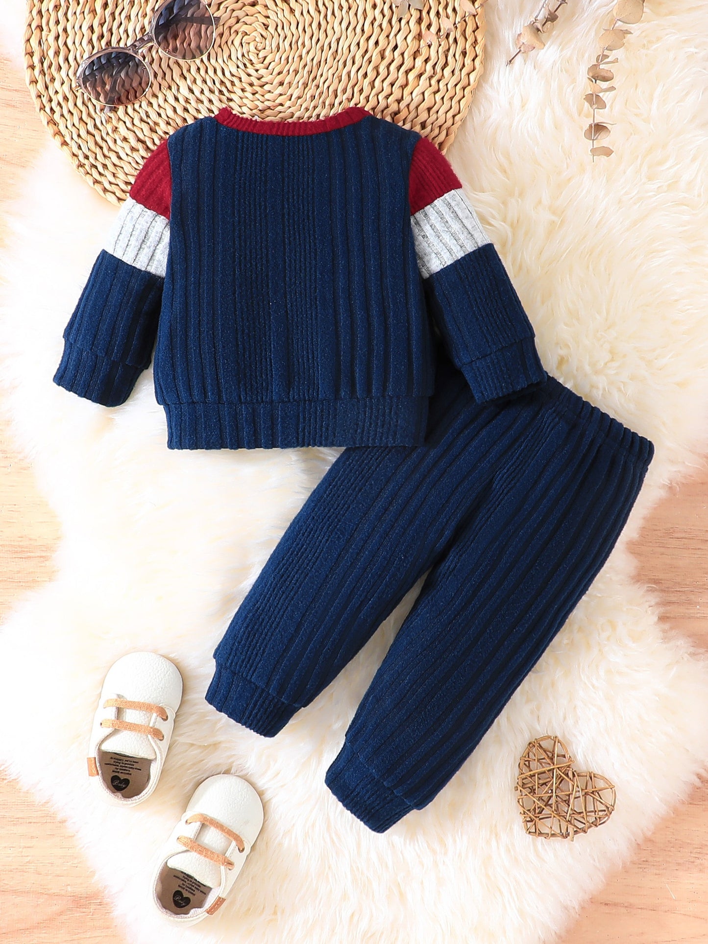 2pcs Adorable Baby Boy's Color Clash Outfit Set - Layette Sets - Soft Ribbed Sweatshirt and Pants Combo for Newborns, Perfect Gift for Baby Shower