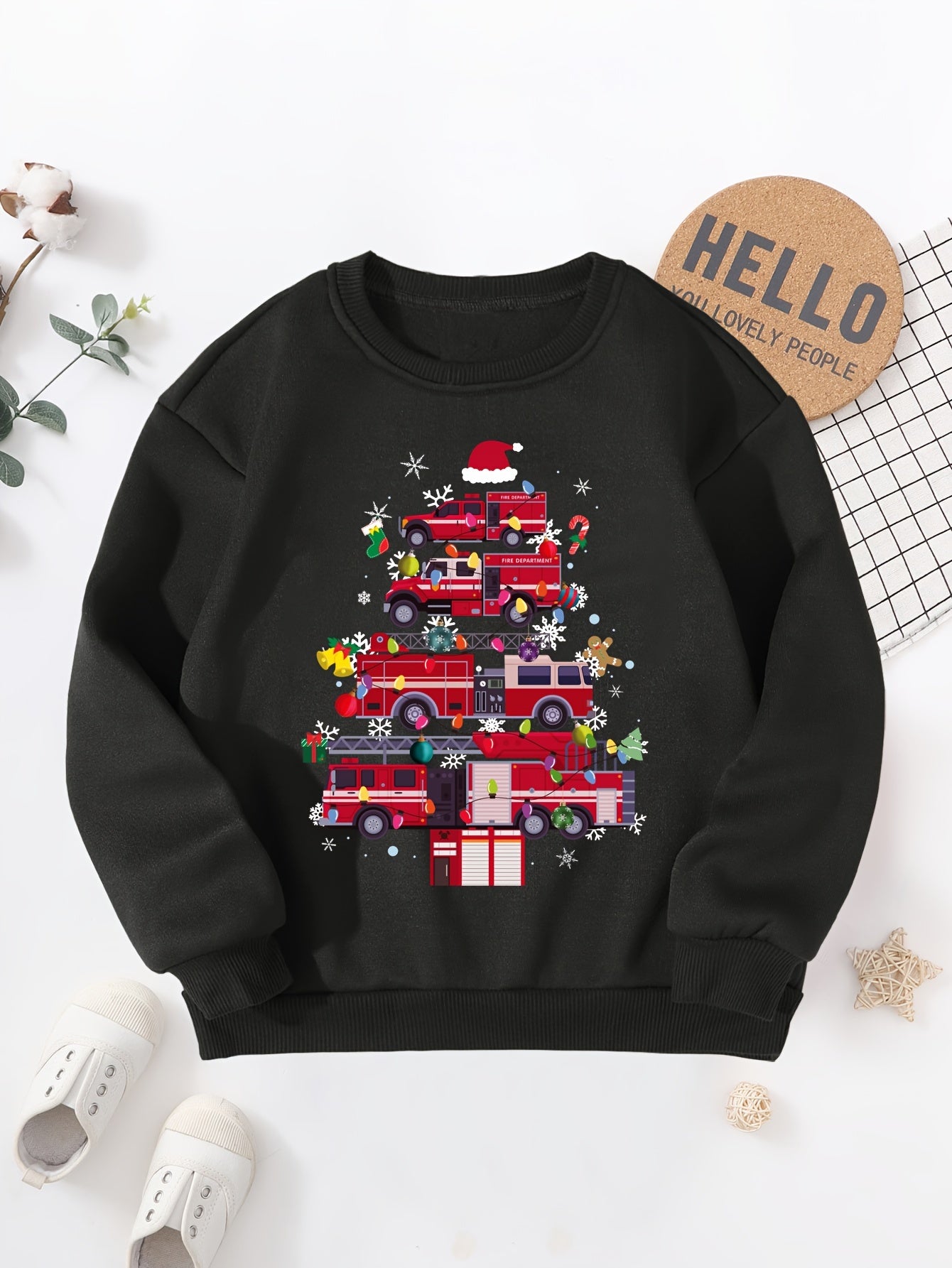 Boys' Cozy Fleece-Lined Christmas Fire Truck Print Sweatshirt - Casual Long Sleeve Pullover for Fall/Winter