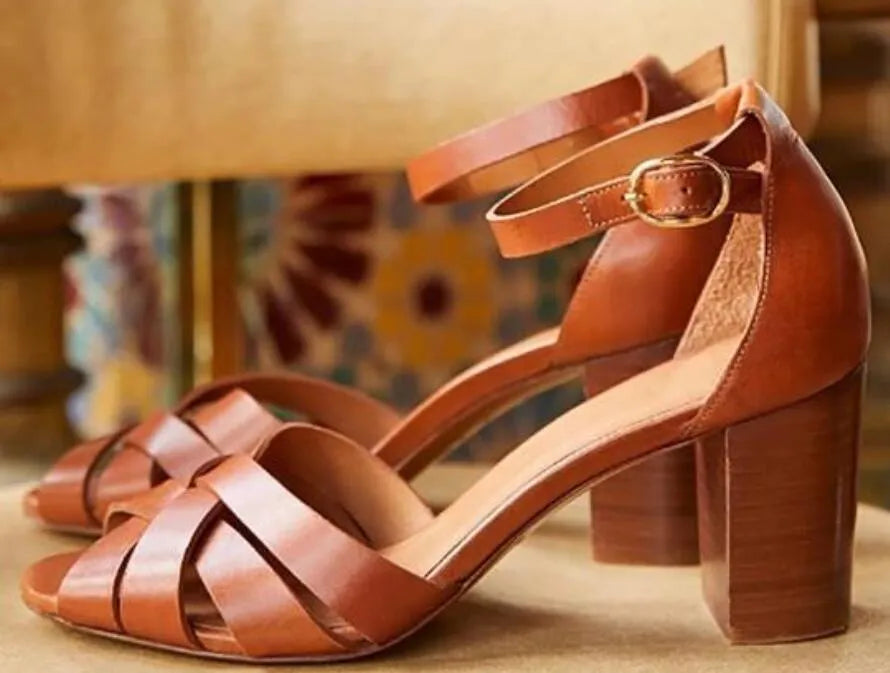 European and American style summer new products, foreign trade high heels, thick heels, buckle strap sandals, large size