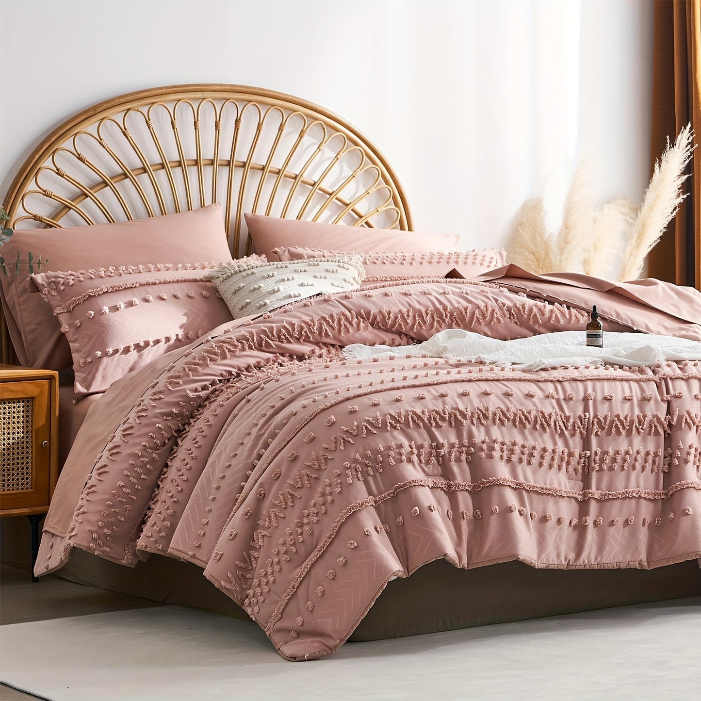 7-Piece Luxurious Tufted Boho Chic Comforter Set - Soft, Lightweight, Microfiber Bedding with Hypoallergenic Filling for Queen and King Size Beds - Perfect for All Seasons, Easy Care, and Breathable