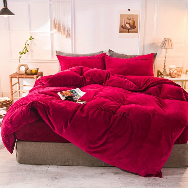3-Piece Velvet Duvet Cover Set - Soft, Warm, and Skin-Friendly Autumn and Winter Bedding - Luxurious Solid Color Design for Bedroom and Guest Room, Hypoallergenic and Breathable Fabric, Easy Care and Maintenance