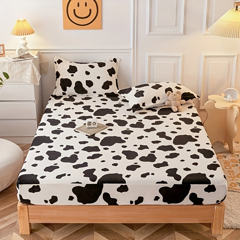 3-Piece Cow Print Fitted Sheet Set - Snug & Stylish Bedding for Bedrooms, Guest Rooms, and Hotels - Includes 2 Pillowcases, No Comforter