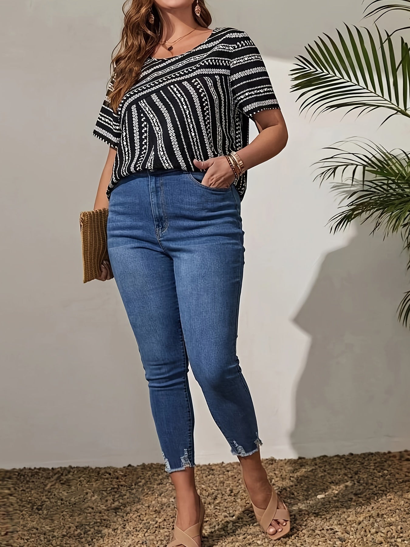 Plus Size Elegant Floral Print Crew Neck Blouse - Soft Slight Stretch Fabric, Relaxed Fit, Short Sleeve, Weekend Casual Wear for Spring, Summer, and Fall - Womens Oversized Shirting with Random Printing
