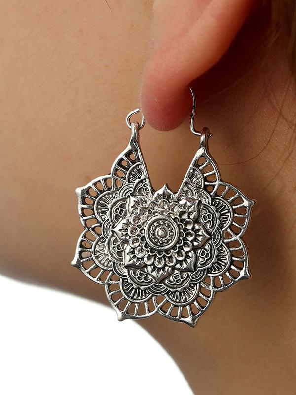 xakxx Vintage Hollow Alloy Flower Earring Accessories
